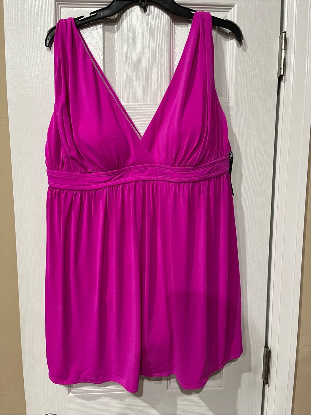 jcpenney Fuchsia Sleeveless V-Neck Camisole